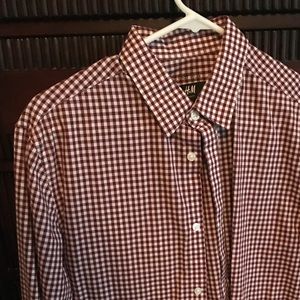 H&M’s slim fit gingham long sleeve shirt